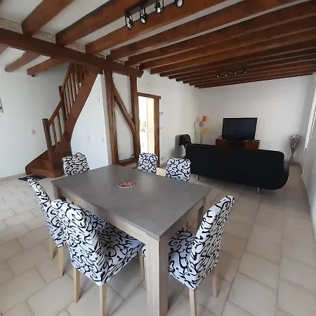 Gite Les Grandes Vacances A Moree 41 Exterior photo